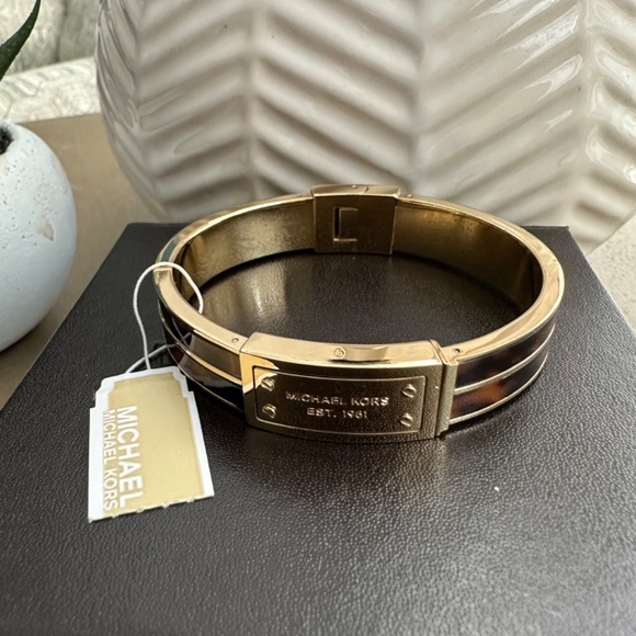Michael Kors Tortoise Shell Hinge Bangle - Picture 4 of 9